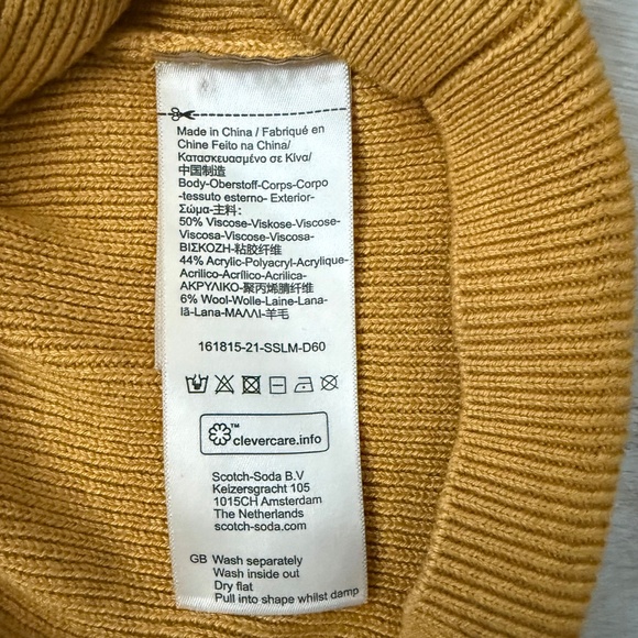 Scotch & Soda Maison Scotch Women’s mustard Pearl V Neck Cardigan XS - Picture 10 of 10